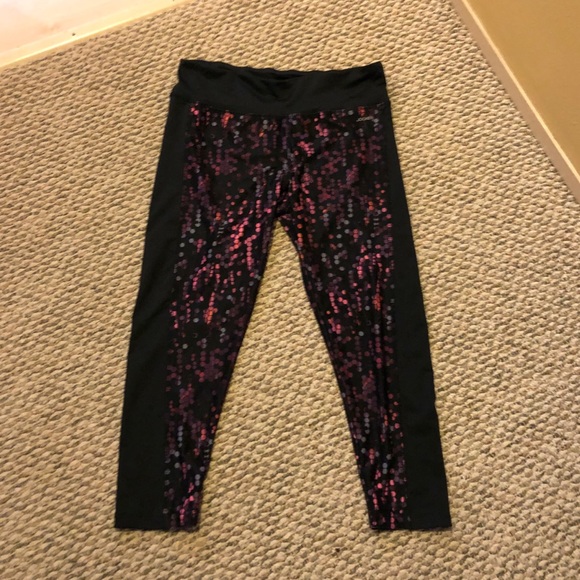 Jockey Pants - Jockey Pink and Black Geometric Capri Leggings Med